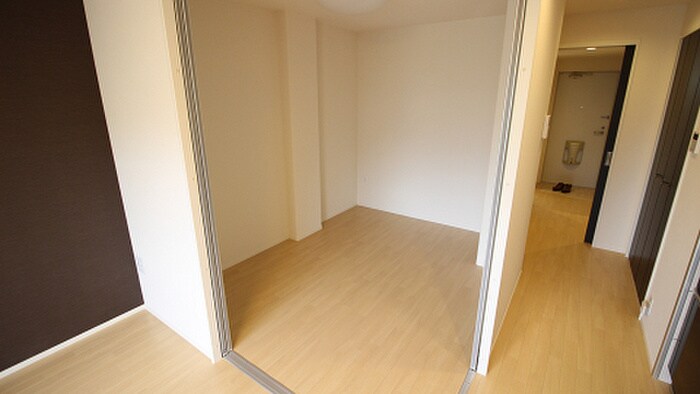 物件内観写真15　(居室)