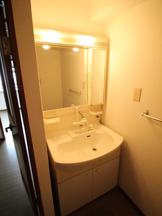 物件内観写真10　(洗面)