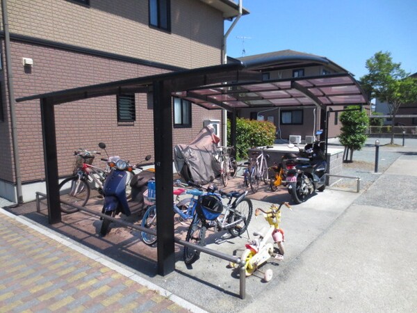 駐輪場