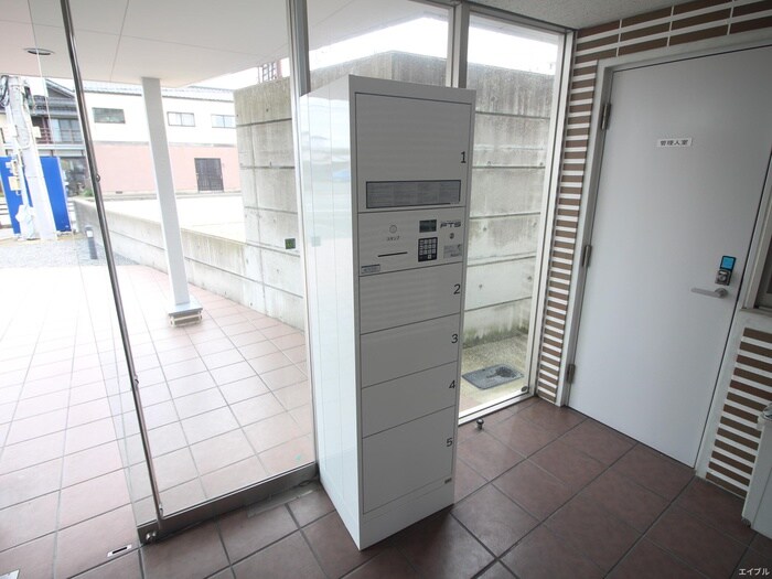 物件外観写真6　(建物設備)