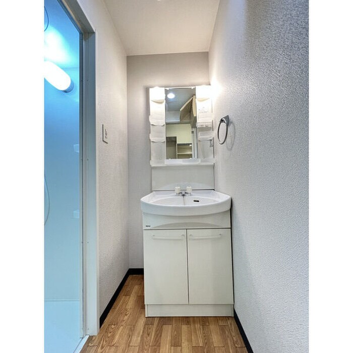 物件内観写真11　(洗面)