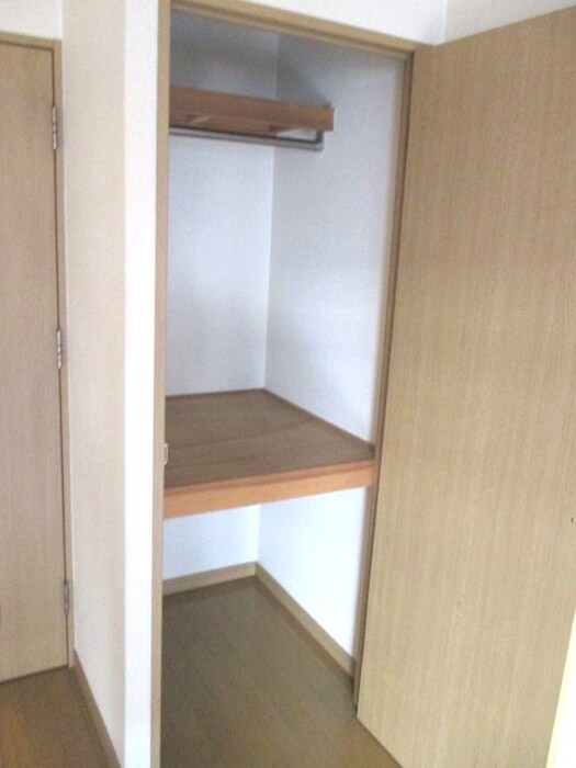 物件内観写真13　(収納)