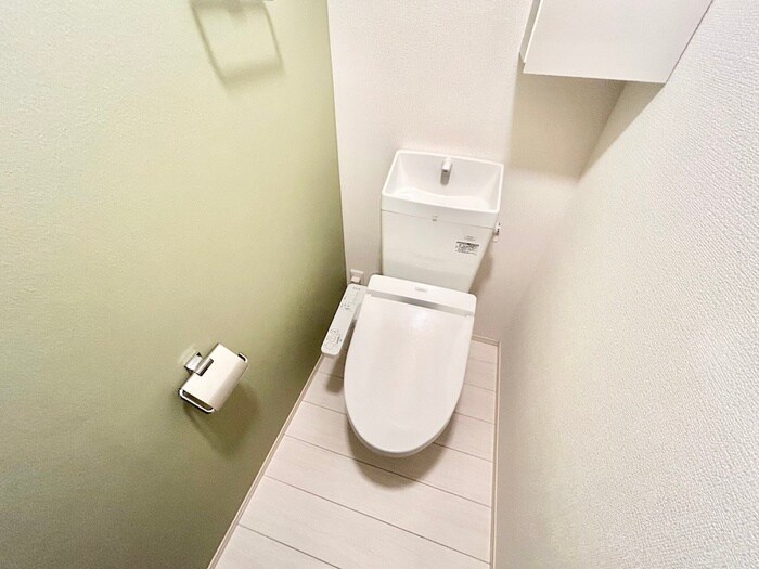 物件内観写真9　(トイレ)