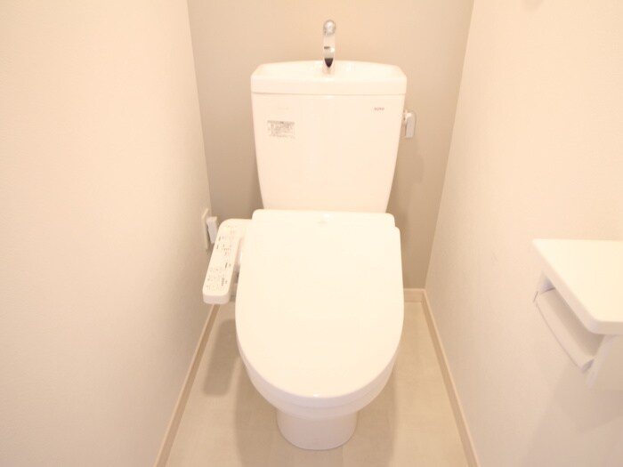 物件内観写真10　(トイレ)