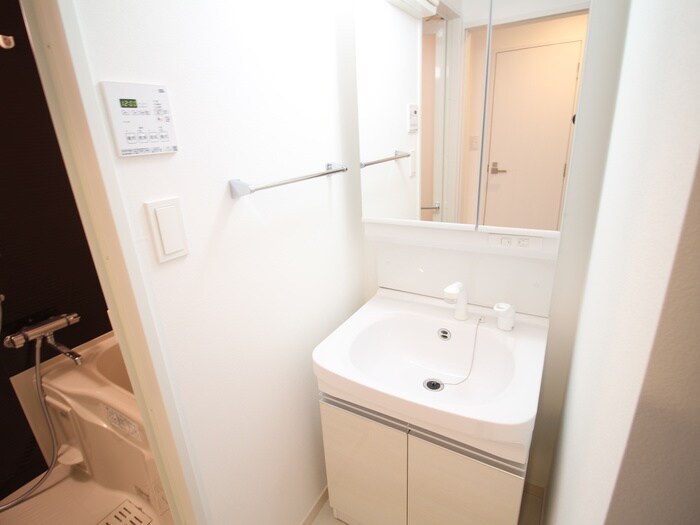 物件内観写真11　(洗面)