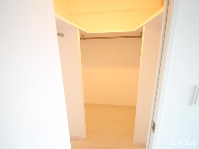 物件内観写真12　(収納)