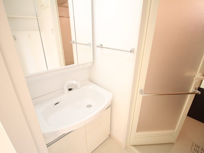 物件内観写真13　(洗面)