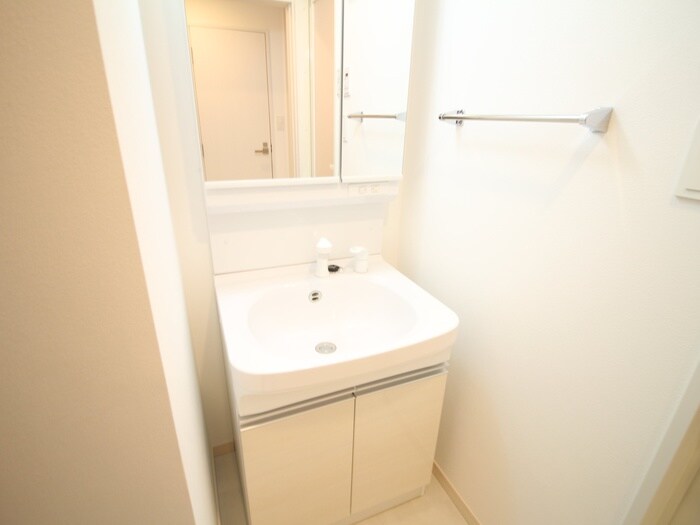 物件内観写真13　(洗面)