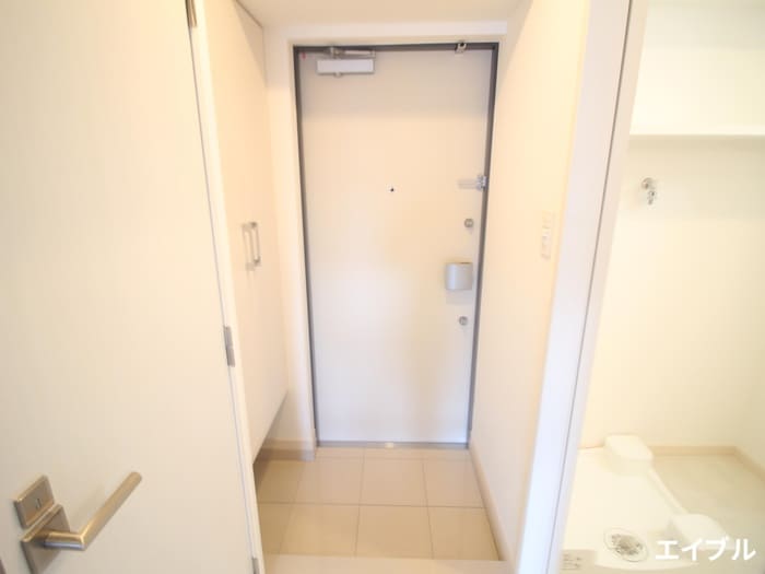 物件内観写真13　(玄関)