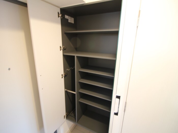 物件内観写真14　(靴箱)