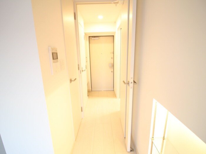物件内観写真18　(廊下)