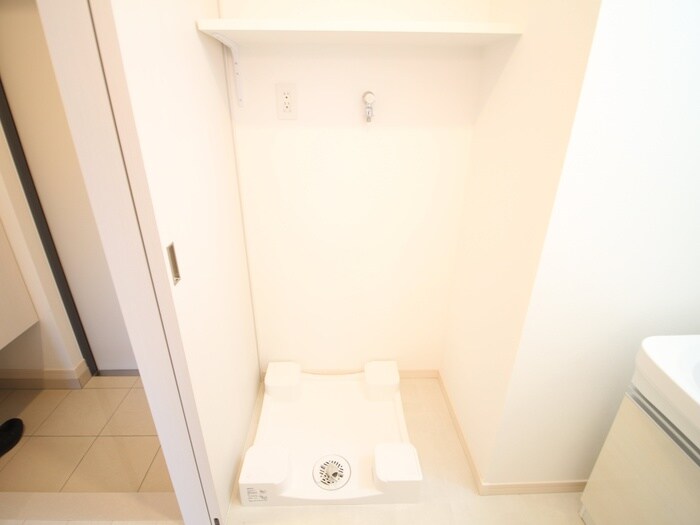 物件内観写真19　(洗濯機置場)