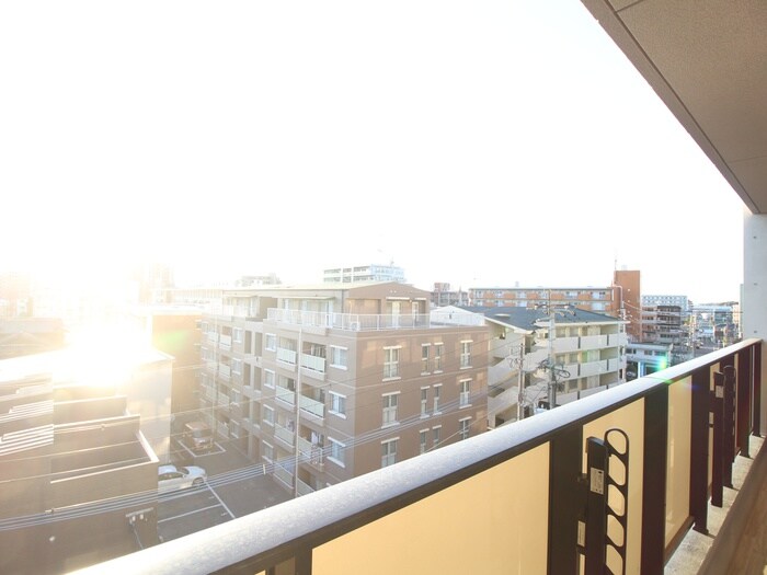 物件内観写真21　(室内からの展望)