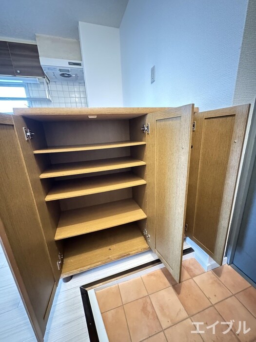 物件内観写真9　(靴箱)