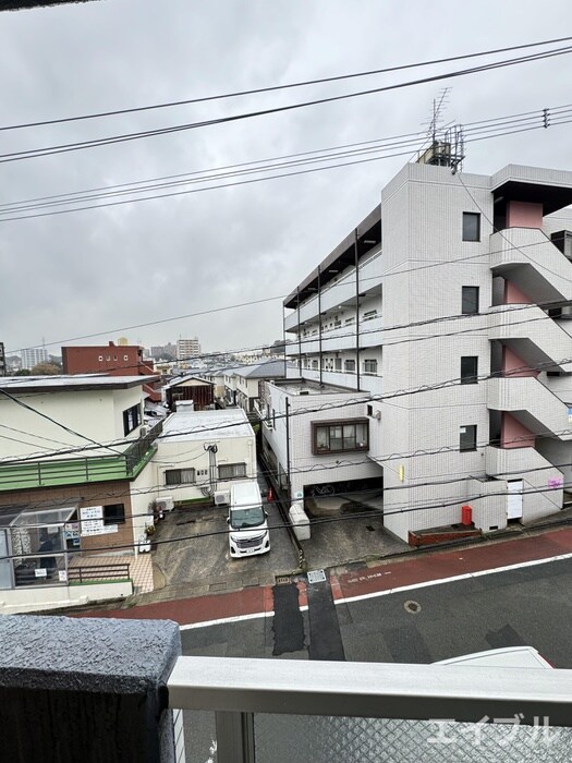 物件内観写真17　(室内からの展望)