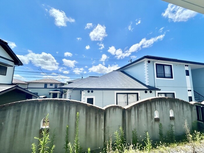 物件内観写真13　(室内からの展望)