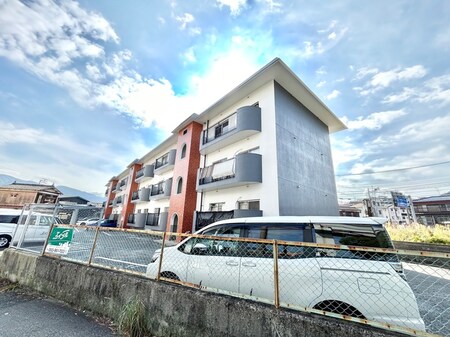 志井ﾏﾝｼｮﾝ外観写真