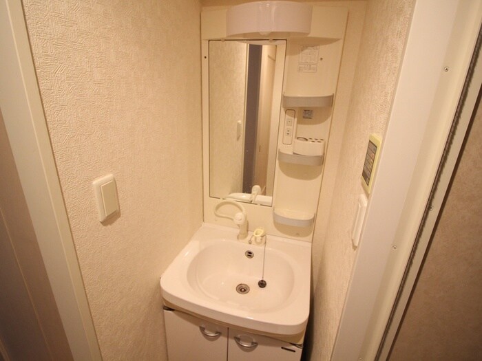 物件内観写真8　(洗面)