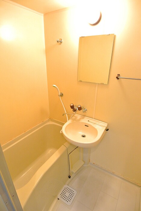 物件内観写真4　(バス／シャワールーム等)