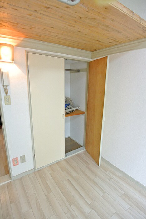 物件内観写真7　(収納)