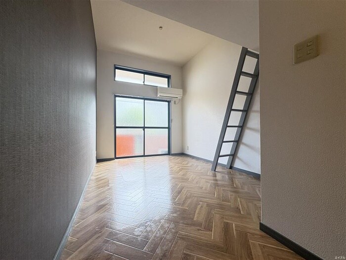 物件内観写真9　(居室)