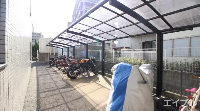 物件外観写真6　(駐輪場)