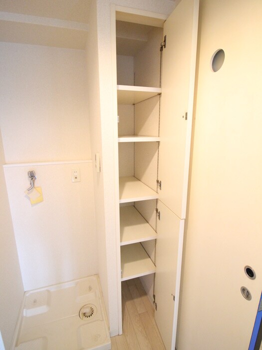 物件内観写真16　(収納)