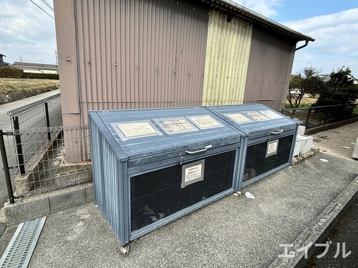 物件外観写真4　(建物設備)
