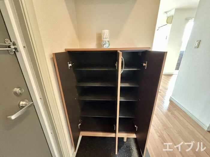 物件内観写真15　(靴箱)