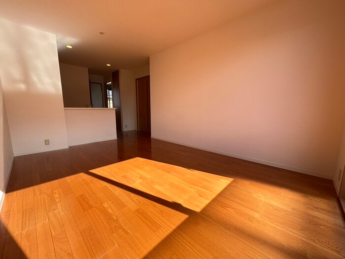 物件内観写真3　(居室)