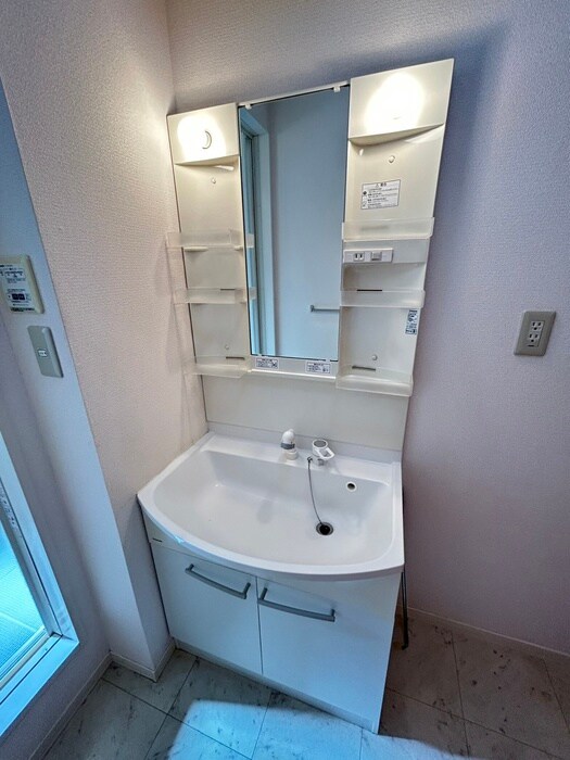 物件内観写真7　(洗面)