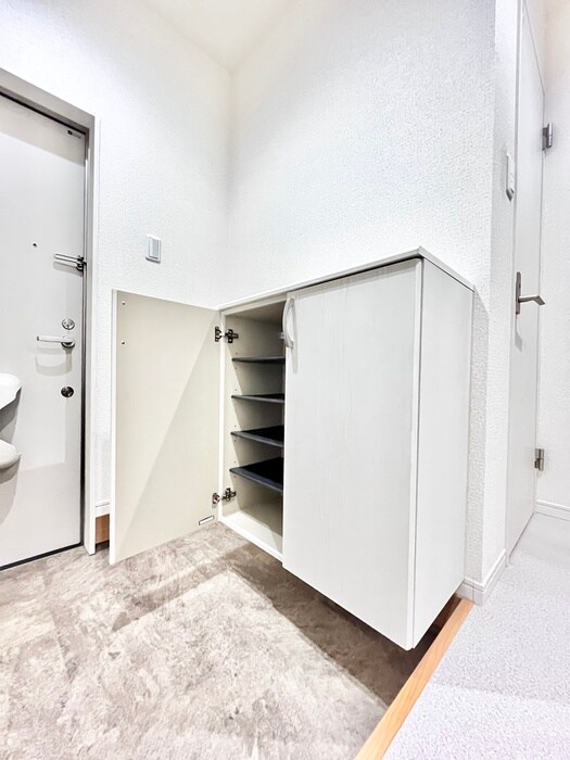 物件内観写真17　(靴箱)