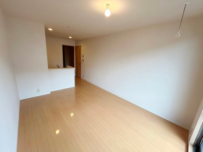 物件内観写真2　(居室)