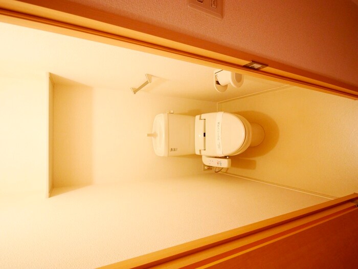 物件内観写真5　(トイレ)