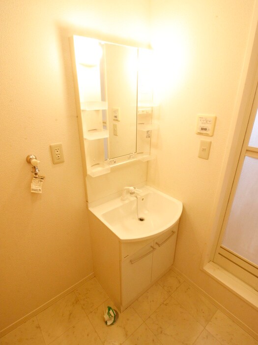 物件内観写真6　(洗面)
