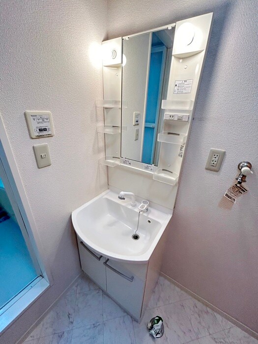 物件内観写真7　(洗面)