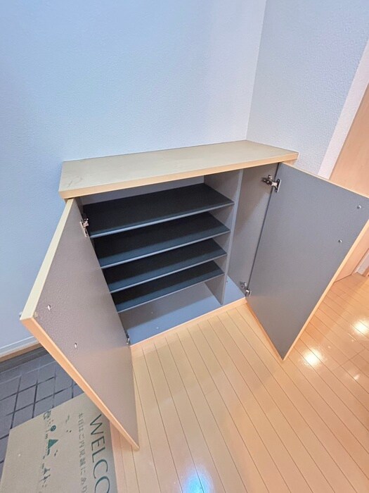 物件内観写真9　(靴箱)