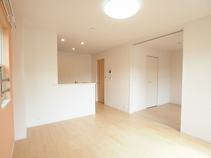 物件内観写真6　(居室)