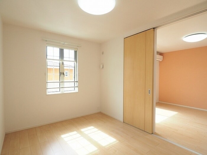 物件内観写真8　(内観写真)