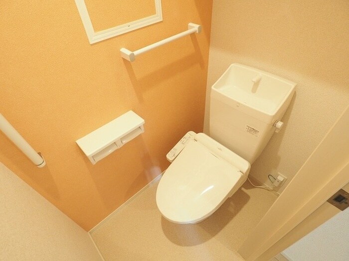 物件内観写真10　(トイレ)