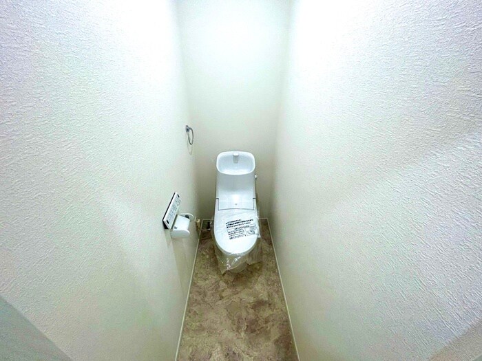 物件内観写真9　(トイレ)