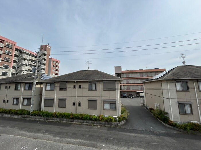 物件内観写真12　(室内からの展望)