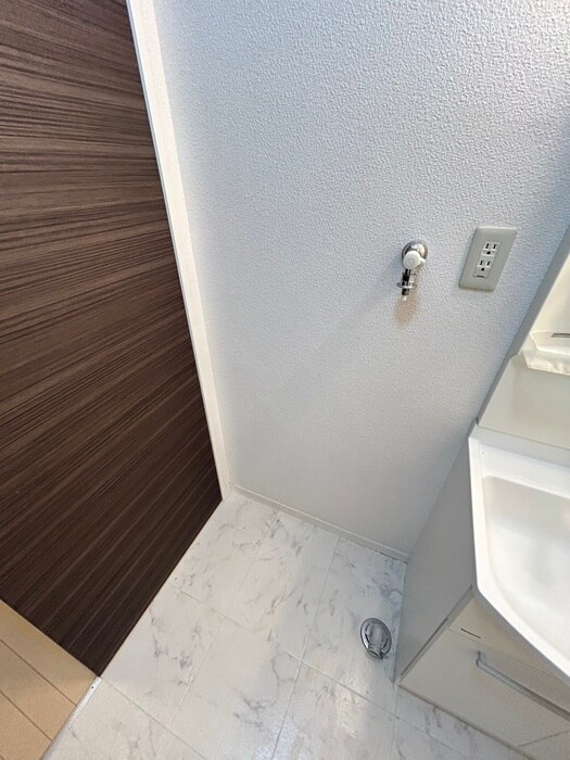 物件内観写真15　(洗濯機置場)