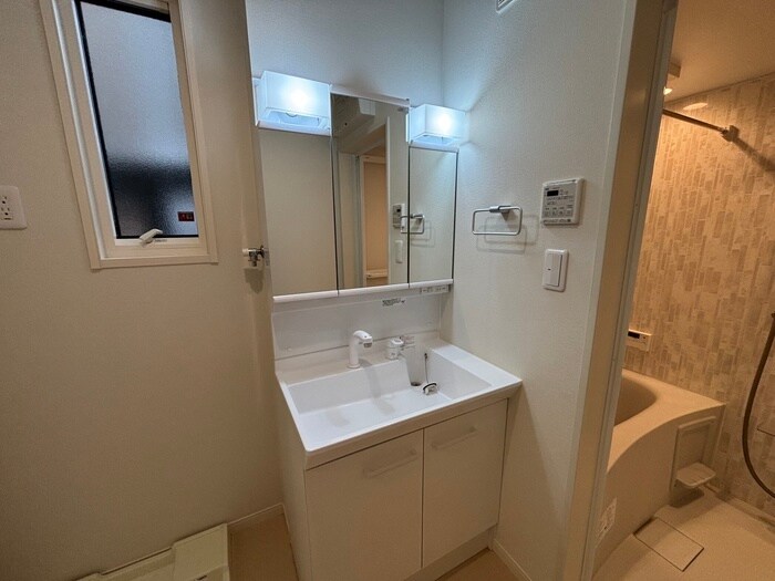 物件内観写真16　(洗面)