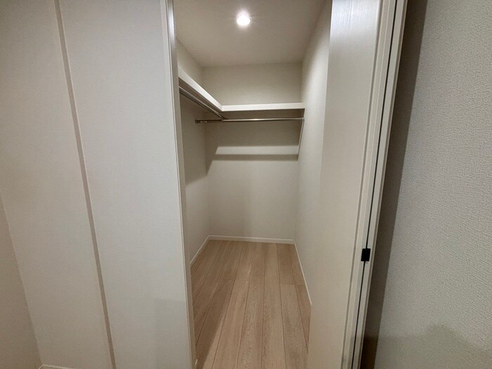 物件内観写真18　(収納)