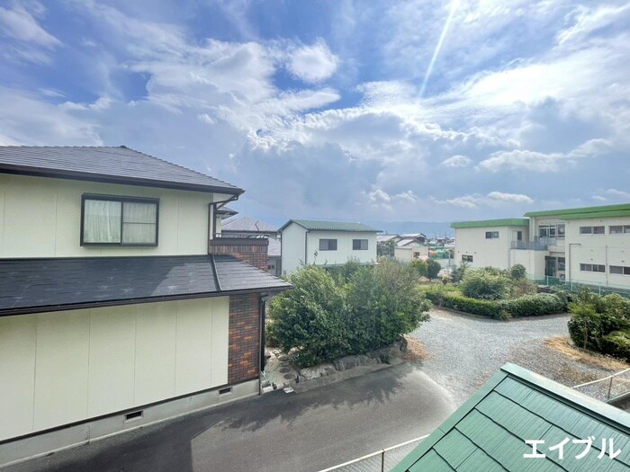 物件内観写真13　(室内からの展望)