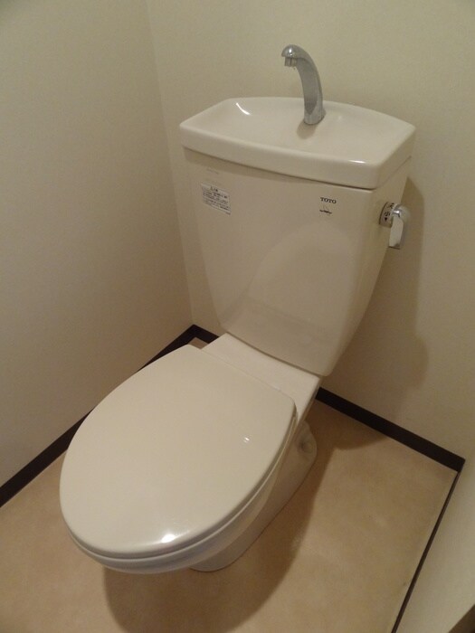 物件内観写真9　(トイレ)