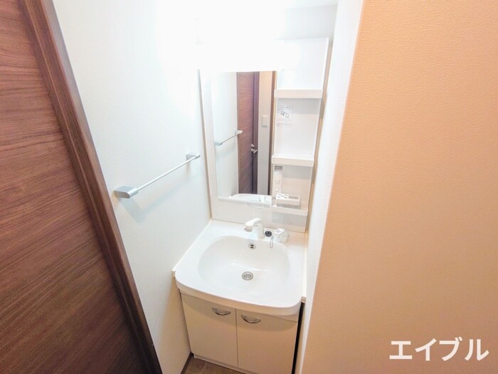 物件内観写真10　(洗面)