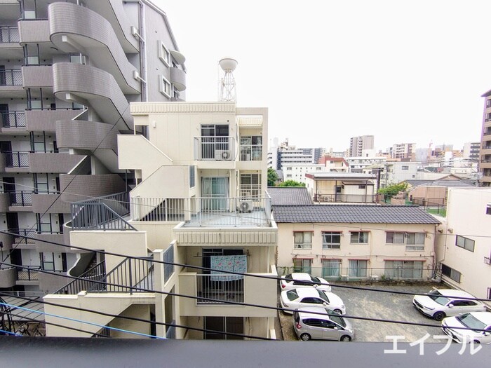 物件内観写真22　(室内からの展望)