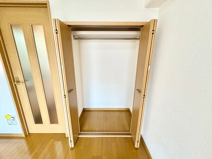 物件内観写真13　(収納)